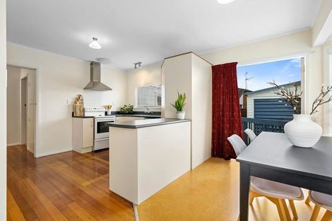 Photo of property in 40 Weld Street, Cambridge, 3434