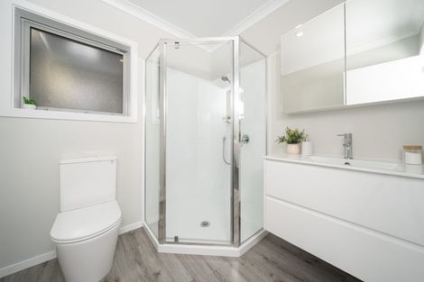 Photo of property in 34 Cheetwood Street, Churton Park, Wellington, 6037