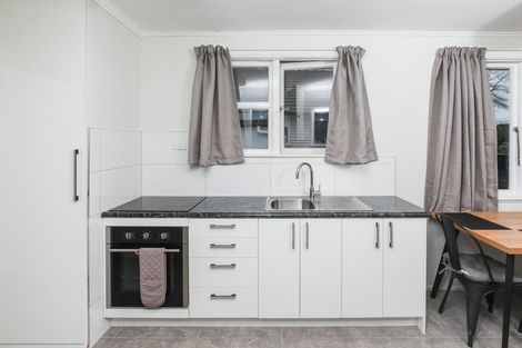 Photo of property in 81 Holland Road, Fairfield, Hamilton, 3214