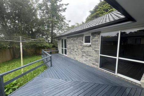 Photo of property in 3a Christina Avenue, Te Atatu South, Auckland, 0602