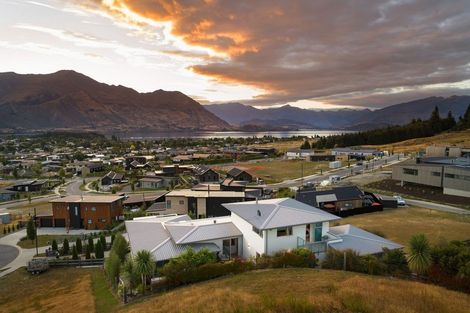 Photo of property in 11 Barclay Place, Wanaka, 9305