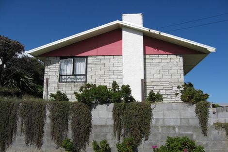 Photo of property in 46 Manuka Street, Castlecliff, Whanganui, 4501