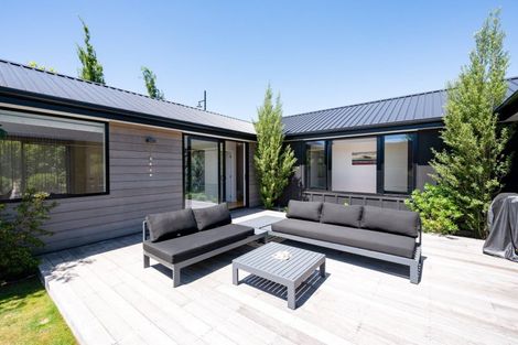 Photo of property in 7 Matipo Street, Wanaka, 9305