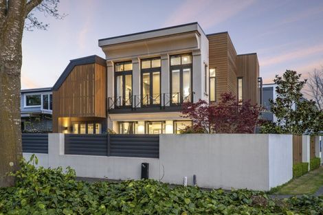 Photo of property in 21 Matai Street East, Riccarton, Christchurch, 8011