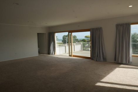 Photo of property in 13 Groves Road, Raumati Beach, Paraparaumu, 5032