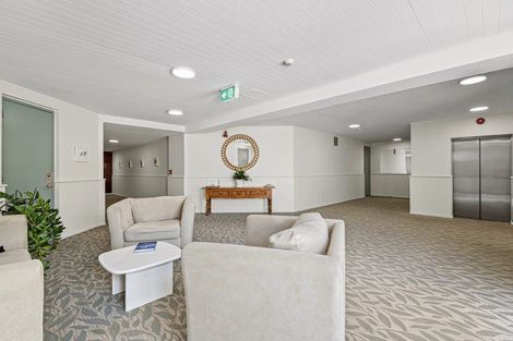 Photo of property in 1/2a Queens Parade, Devonport, Auckland, 0624