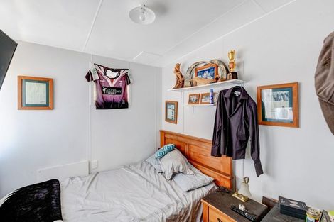 Photo of property in 4 James Mcleod Road, Shelly Beach, Helensville, 0874