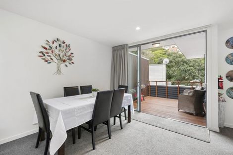 Photo of property in 37c Ngaio Road, Kelburn, Wellington, 6012