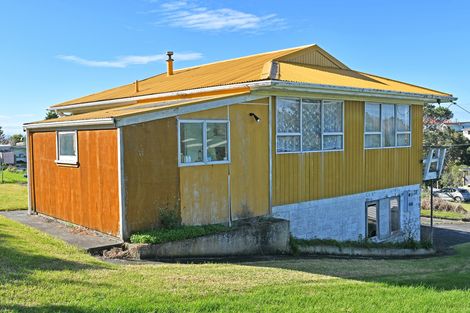 Photo of property in 44 Hauraki Road, Leigh, Warkworth, 0985