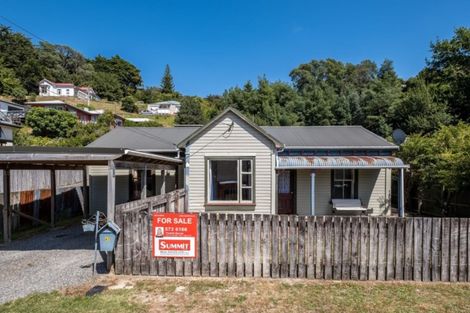 Photo of property in 41 Durham Street, Picton, 7220