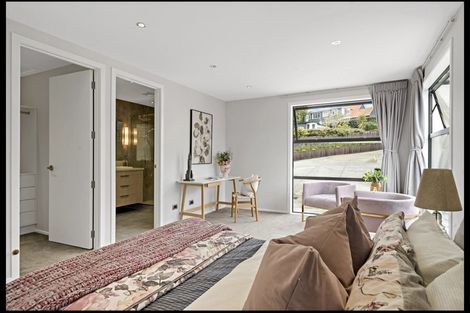 Photo of property in 27 Mahara Avenue, Birkenhead, Auckland, 0626