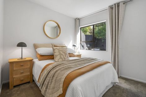 Photo of property in 215 Victoria Road, Devonport, Auckland, 0624