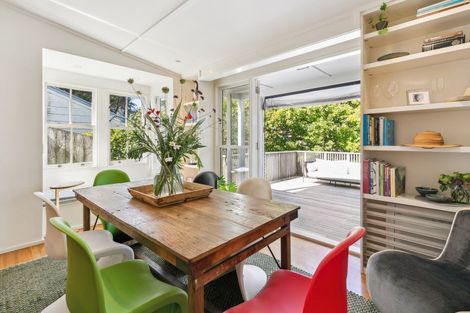 Photo of property in 39 Glenbervie Terrace, Thorndon, Wellington, 6011