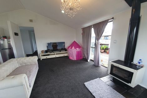 Photo of property in 17 Westhaven Place, Tuakau, 2121