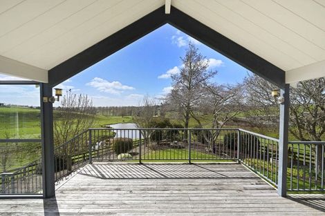 Photo of property in 30 Stonebridge Road, Temple View, Hamilton, 3289