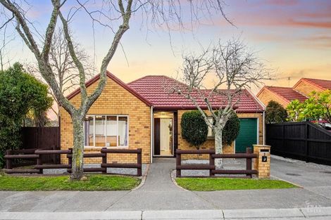 Photo of property in 2 Kilmarnock Avenue, Ranui, Auckland, 0612