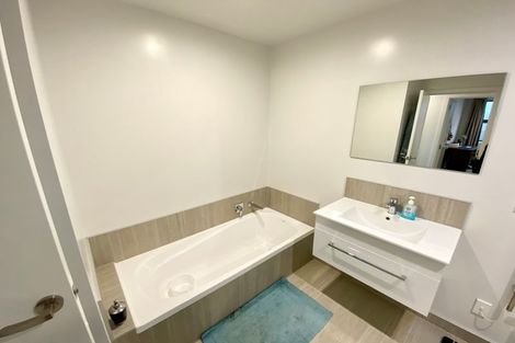 Photo of property in 32 Liberation Road, Papakura, 2110