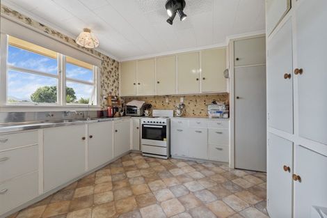 Photo of property in 46a Cumming Street, Okato, 4335