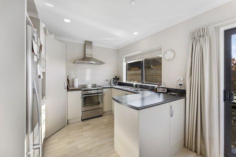 Photo of property in 30 Ian Peter Way, Otaki, 5512