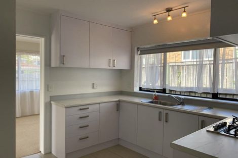 Photo of property in 2/42 Abercrombie Street, Howick, Auckland, 2014