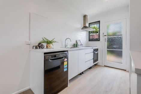 Photo of property in 43 Cameron Road, Bluff Hill, Napier, 4110