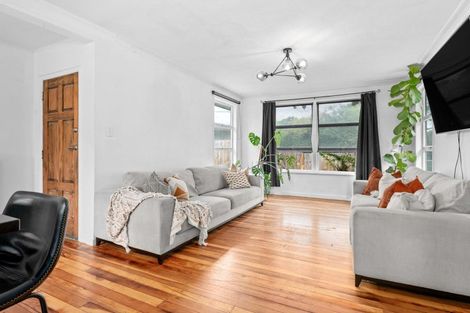 Photo of property in 10 Cleveland Street, Bader, Hamilton, 3206