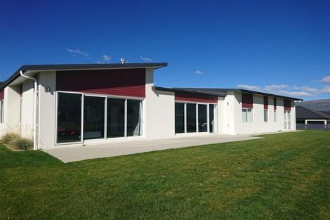 Photo of property in 71 Rata Street, Wanaka, 9305
