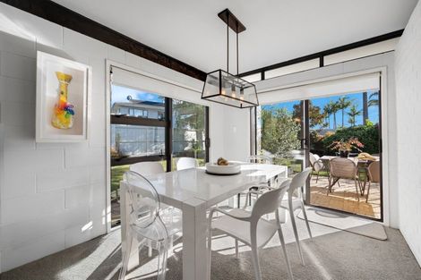 Photo of property in 7 Tabago Place, Half Moon Bay, Auckland, 2012