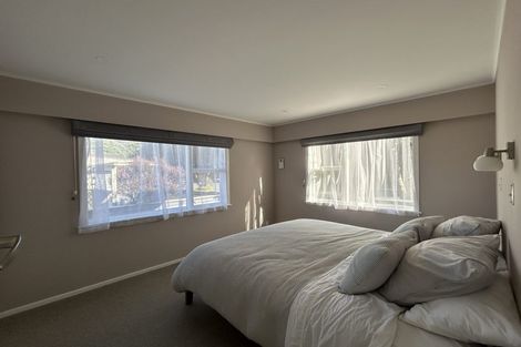 Photo of property in 74 Akaroa Drive, Maupuia, Wellington, 6022