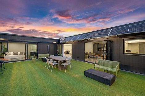 Photo of property in 18 Silverstone Drive, Cromwell, 9384