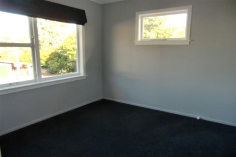 Photo of property in 6 Hillside Crescent, Westown, New Plymouth, 4310