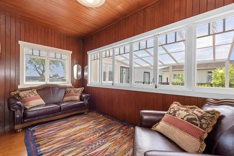 Photo of property in 55 Forest Lake Road, Forest Lake, Hamilton, 3200