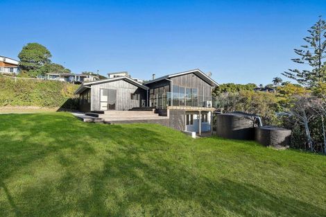 Photo of property in 49 Duncansby Road, Stanmore Bay, Whangaparaoa, 0932