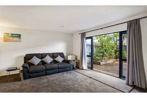 Photo of property in 5t Dryden Place, Mount Wellington, Auckland, 1051