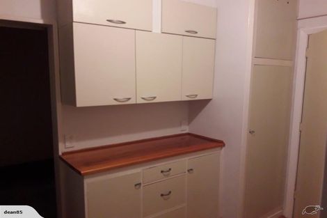 Photo of property in 11 Oak Street, Ebdentown, Upper Hutt, 5018