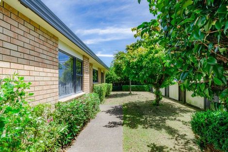 Photo of property in 6 Hemi Street, Waikanae, 5036