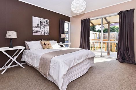 Photo of property in 54 Alabaster Drive, Papatoetoe, Auckland, 2025