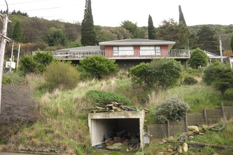 Photo of property in 111 Ravensbourne Road, Ravensbourne, Dunedin, 9022