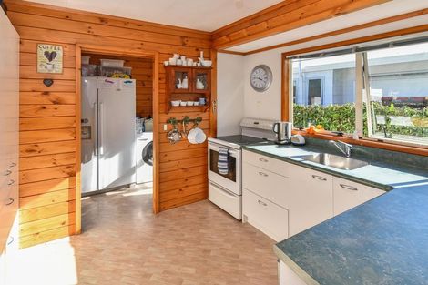 Photo of property in 1/133 Carnoustie Drive, Wattle Downs, Auckland, 2103