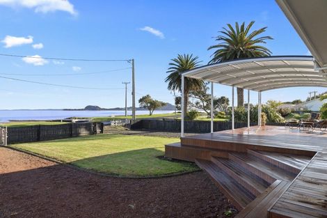 Photo of property in 25 Kawakawa Bay Coast Road, Kawakawa Bay, Papakura, 2585