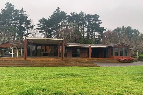 Photo of property in 16 Sinton Road, Hobsonville, Auckland, 0618