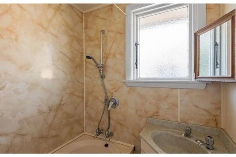 Photo of property in 34 Roche Avenue, Upper Riccarton, Christchurch, 8041