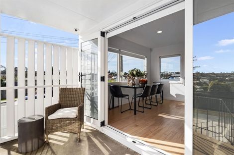 Photo of property in 2 Havelock Avenue, Forrest Hill, Auckland, 0620