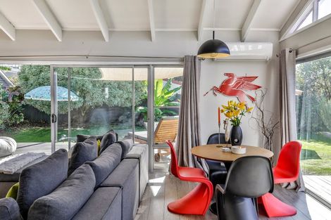 Photo of property in 2/43 Central Avenue, Papatoetoe, Auckland, 2025