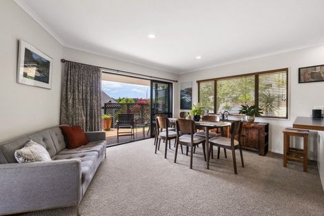 Photo of property in 203 Heta Road, Merrilands, New Plymouth, 4312