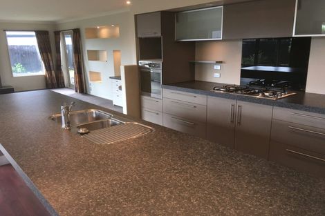 Photo of property in 26 Linkwater Way, Parklands, Christchurch, 8083