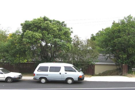 Photo of property in 1/322a Glenfield Road, Glenfield, Auckland, 0629