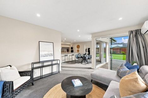 Photo of property in 22 Highgate Drive, Rangiora, 7400