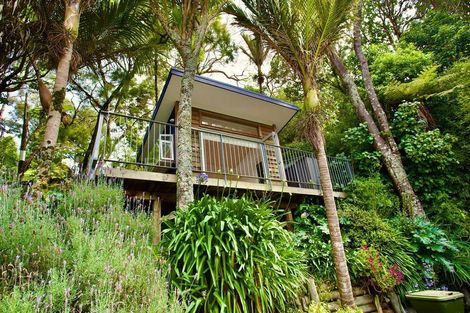Photo of property in 14 Tinopai Road, Titirangi, Auckland, 0604