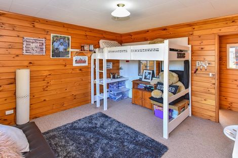 Photo of property in 1/133 Carnoustie Drive, Wattle Downs, Auckland, 2103